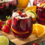 Ferragosto spumeggiante con sangria, la ricetta